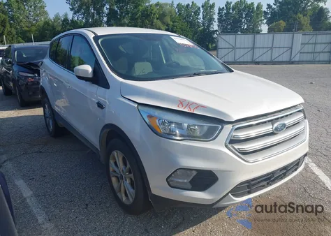 2017 Ford Escape Se z USA, uszkodzony, nr VIN 1FMCU9GD1HUD43494